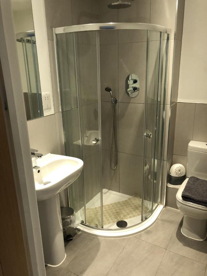 Appartement Stockley Near Heathrow à Yiewsley Extérieur photo