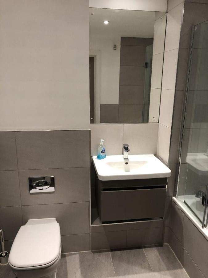Appartement Stockley Near Heathrow à Yiewsley Extérieur photo
